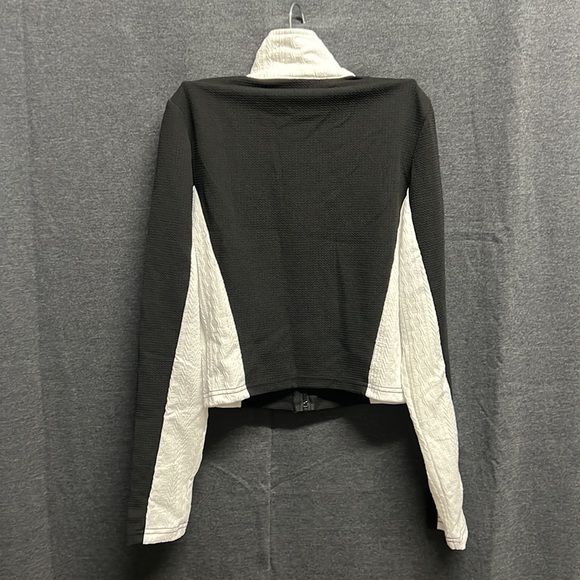 SHEIN EZwear Letter Graphic Two Tone Zip Up Crop Jacket - Small - Picture 5 of 11